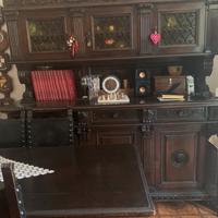 Credenza antica