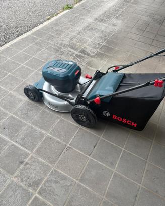 Rasaerba a batteria Bosch GRA 18V2-46SP