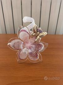 Fiore in vetro di Murano con farfalla