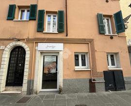 NEGOZIO A BRESCIA