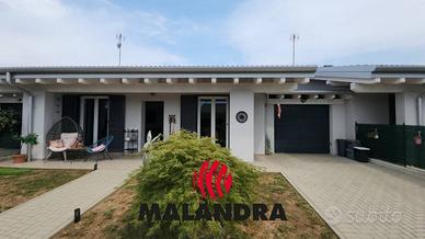 Villetta a schiera di 135 m² con 3 locali e box au