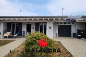 Villetta a schiera di 135 m² con 3 locali e box au
