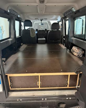 Camperizzazione Defender 110