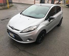 Ford Fiesta 1.4 benzina/gpl