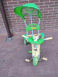 Triciclo con tendina parasole