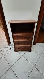 Mobiletto in legno
