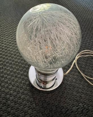 Lampada da tavolo a forma di lampadina