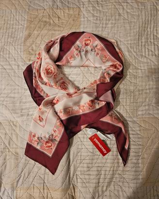 Grande foulard fantasia rose 🌹 Yamamay