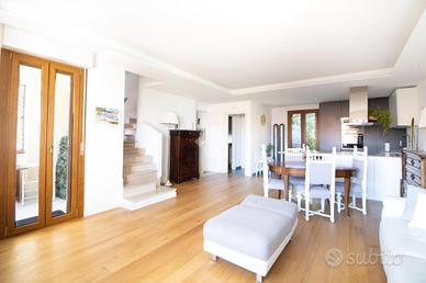 VILLA A SCHIERA A PESCARA