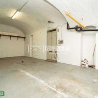 MAGAZZINO IN VIA PLINIO 35