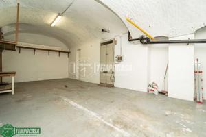 MAGAZZINO IN VIA PLINIO 35