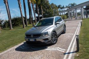 Volkswagen Tiguan 2.0 TDi DSG *FULL OPT* daVETRINA
