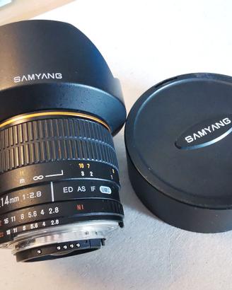 Fisheye SAMYANG x Nikon  14 mm F2.8 ED AS IF UMC