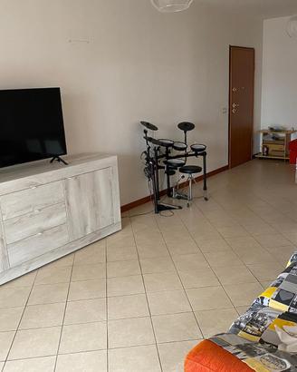 Tavolo allungabile + Madia mondo convenienza