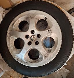 cerchi con pneumatici 