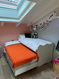 Letto a doppio livello estraibile per adulti bimbi