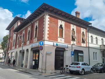 Esclusivo con entrata indipendente, centralissimo