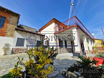 Villa di 260 m² con più di 5 locali e box auto dop