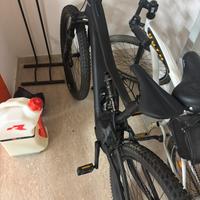 Bici  elettrica specialized trail