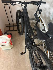 Bici  elettrica specialized trail