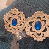 orecchini all'uncinetto con pietre