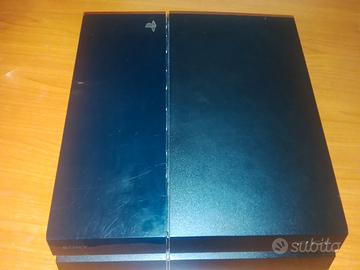 PS4  + Joystick PS4 + cavi+ tastiera con filo