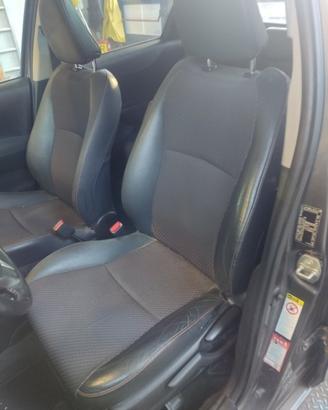 Sedile anteriore sx TOYOTA YARIS del 2012