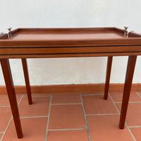 Tavolino a vassoio pezzo unico