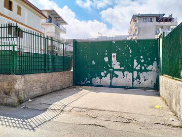 Posto auto chiuso e coperto via Emilio Scaglione
