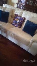 divano in vera pelle