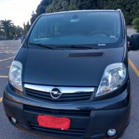 Opel 9 posti trasporto persone