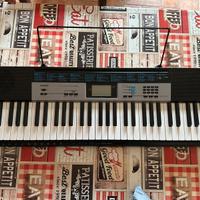 Tastiera musicale CASIO LK-136