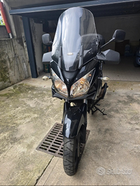 Moto Suzuki v-strom 650 Traveller