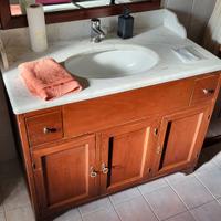 arredo bagno in legno