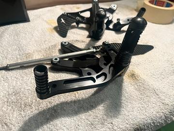 Pedane arretrate rsv 4 rf