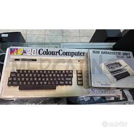 CONSOLLE VIC 20+PIASTRA CASSETTE