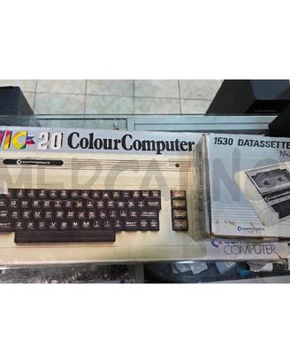 CONSOLLE VIC 20+PIASTRA CASSETTE