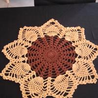 sottopiatto in filato di cotone fatto a mano 