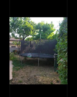 Trampolino elastico