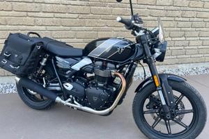 TRIUMPH Speed Twin 900