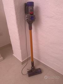Dyson V8 absolute