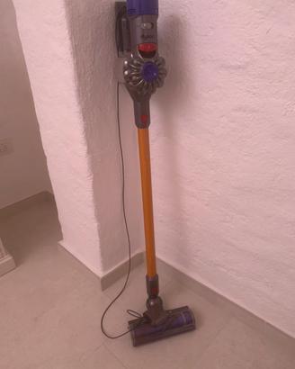 Dyson V8 absolute
