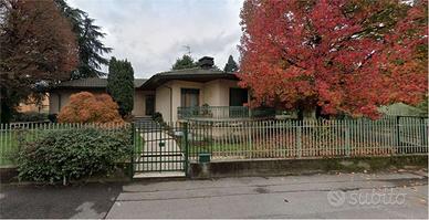 Villa a Agrate Brianza