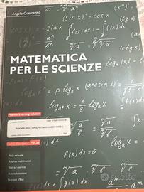 Libro universitario di matematica