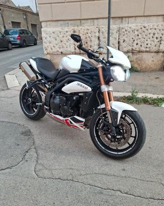 triumph speed triple 1050