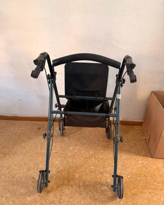 Carrellino per anziani