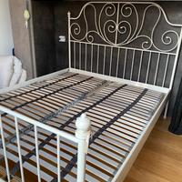 Struttura letto matrimoniale