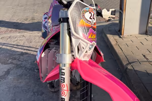 Tm 250 en pink edition