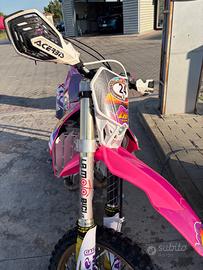Tm 250 en pink edition