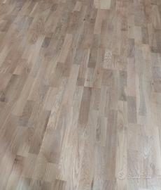 Rovere tradizionale grezzo fine serie stock 45mq